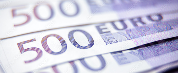 اليورو مقابل الدولار في انتظار أخبار مؤثرة على سياسات البنوك المركزية 